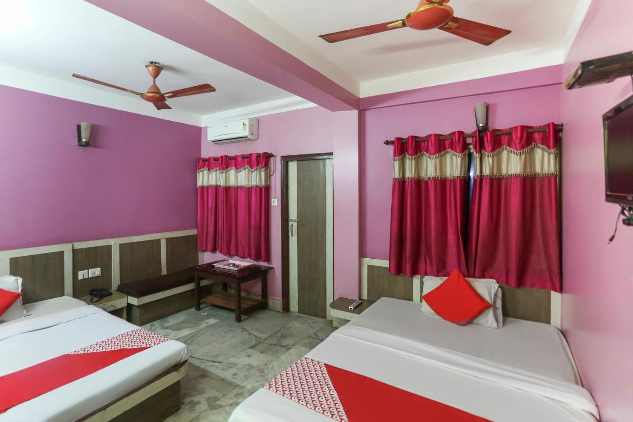 Oyo 60609 Hotel Tanushree Rampurhat Экстерьер фото