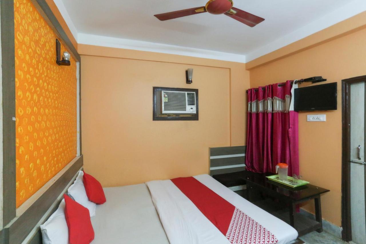 Oyo 60609 Hotel Tanushree Rampurhat Экстерьер фото